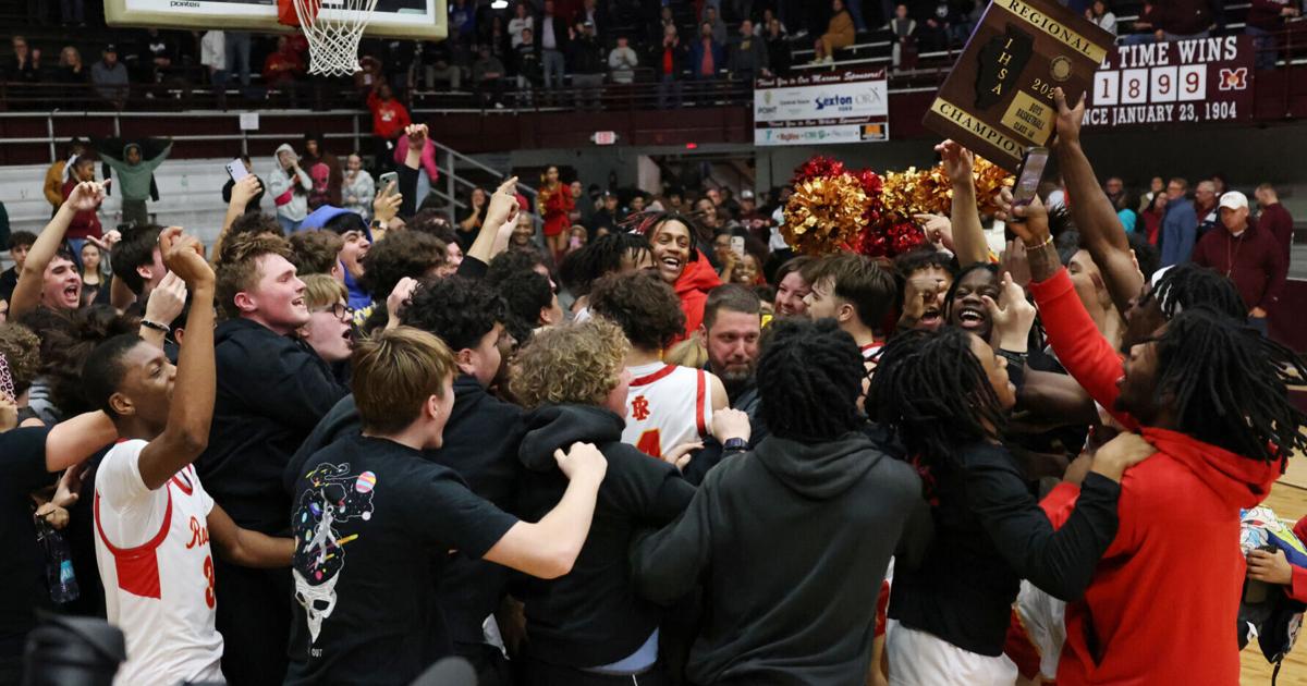 4a Rocks Rocks hold off Maroons for Class 4A regional title