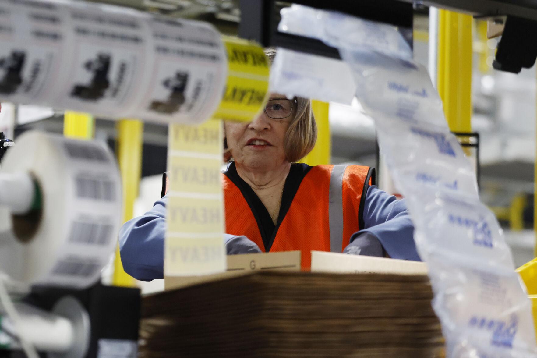 New Amazon delivery station in Davenport to create 100 jobs