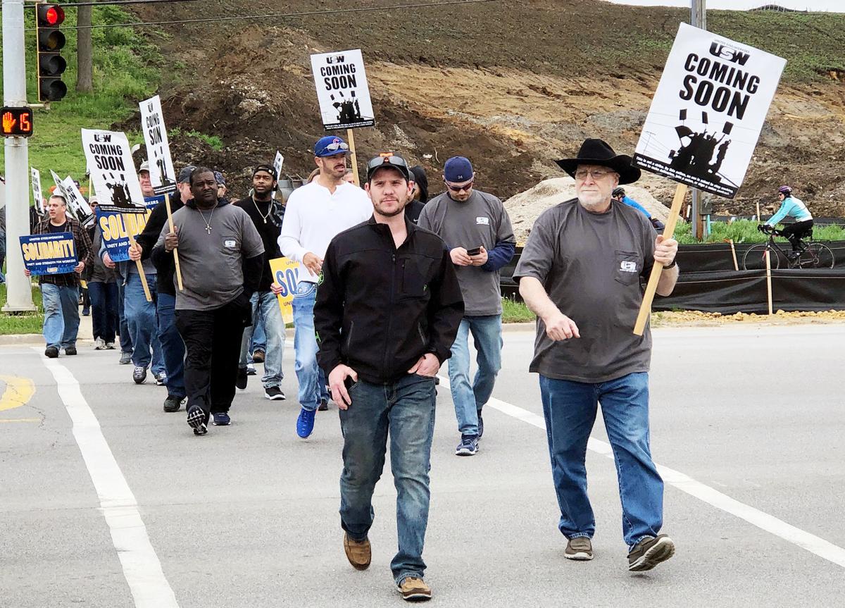 Arconic, Steelworkers union negotiating contract Business & Economy