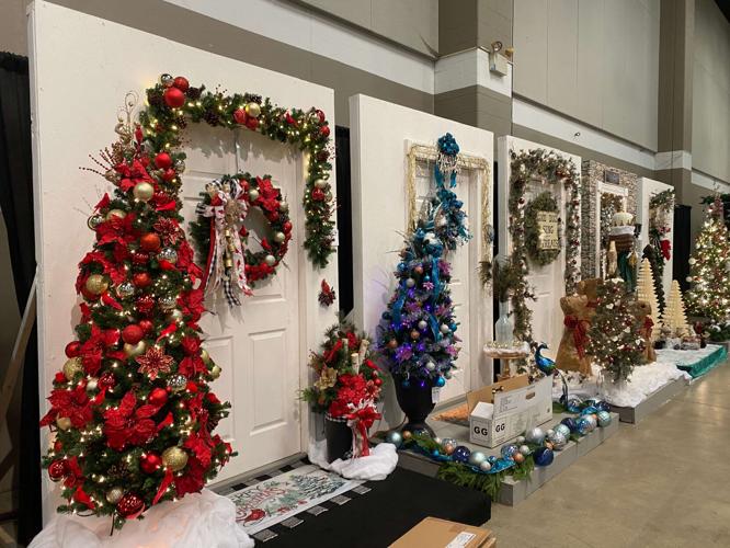 FOT W7-Fri_Holiday Porches3