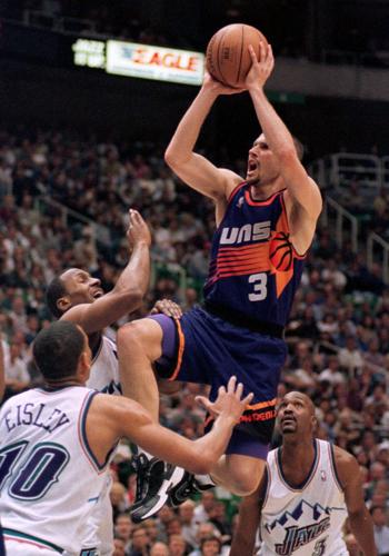 1997: Suns' Rex Chapman hits playoff-record nine 3-pointers