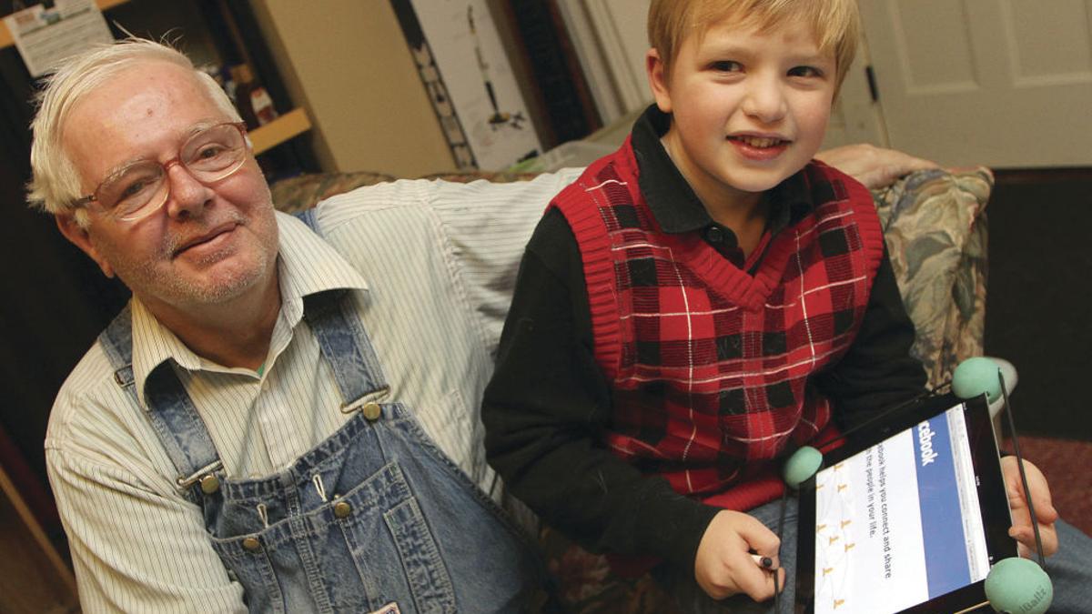 Boy and his iPad help reunite Davenport man, long-lost sister ...