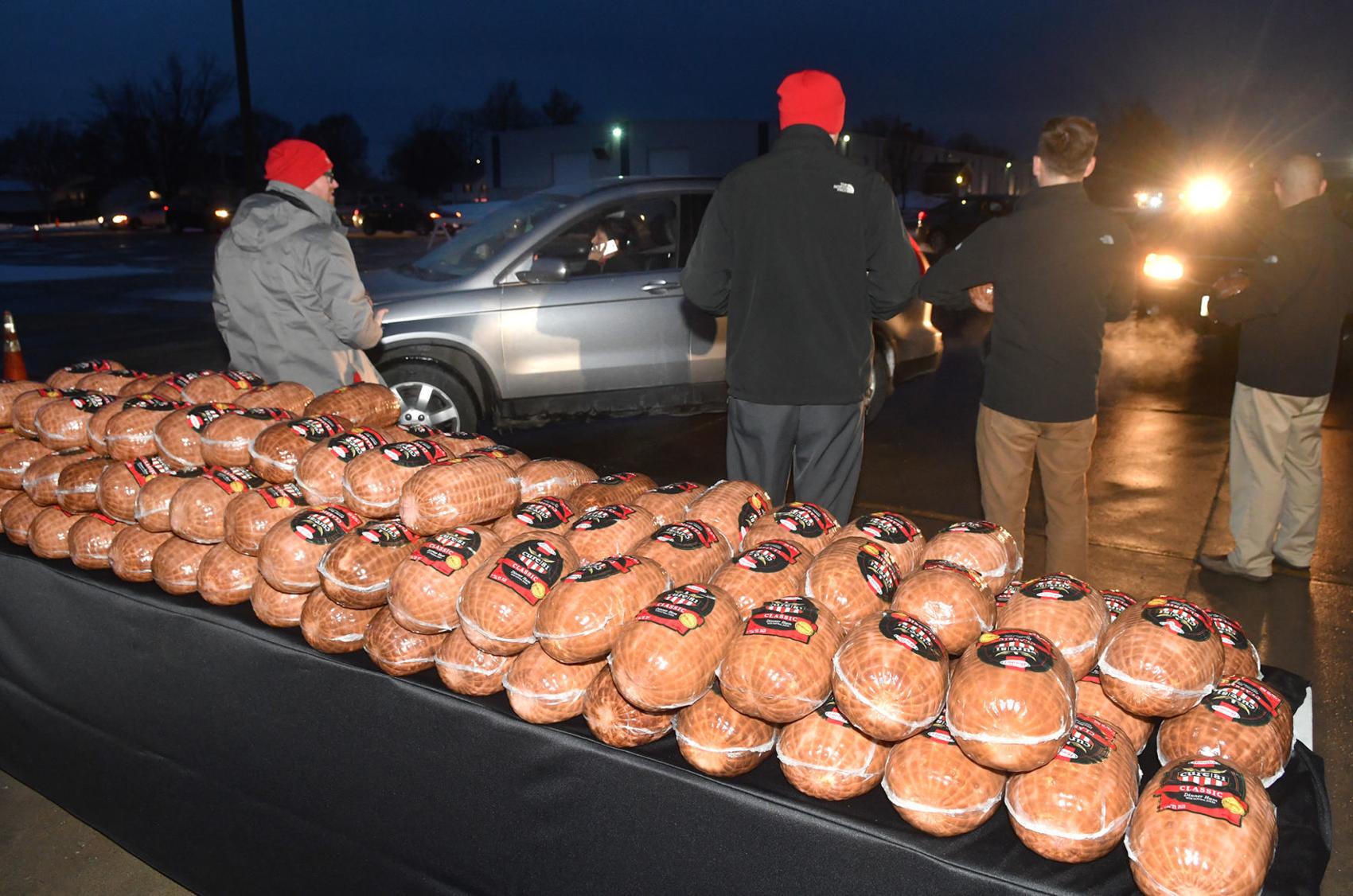 Photos: The 3rd Annual Hy-Vee Hams for the Holidays | News - Local and ...