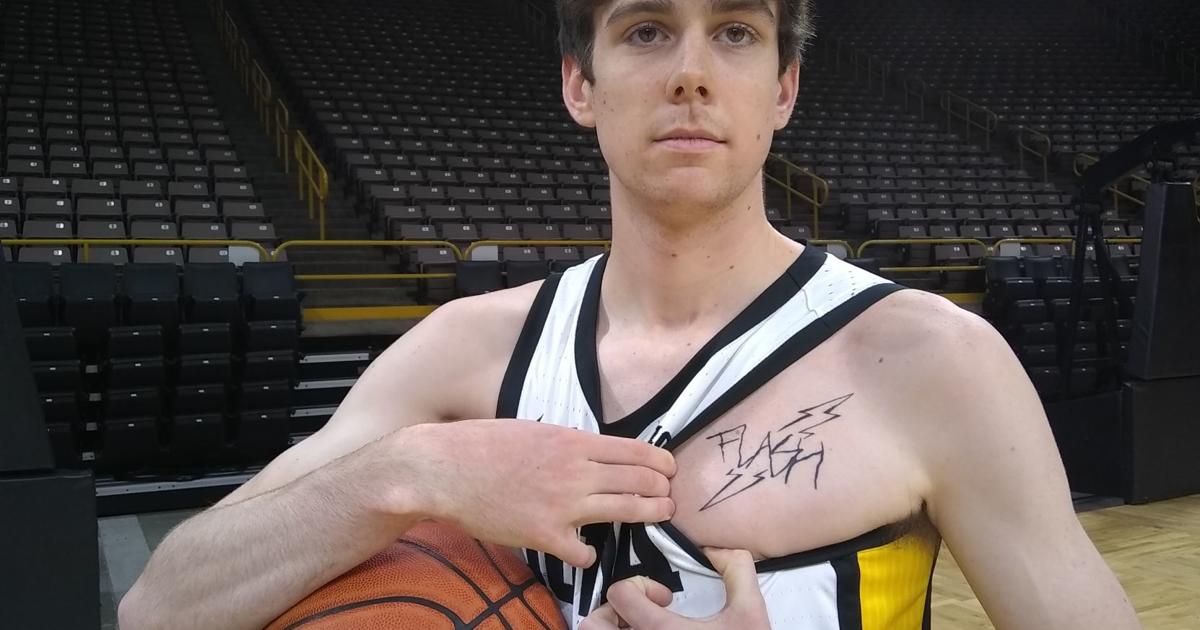 McCaffery gets special permission to wear Seaberg's 22