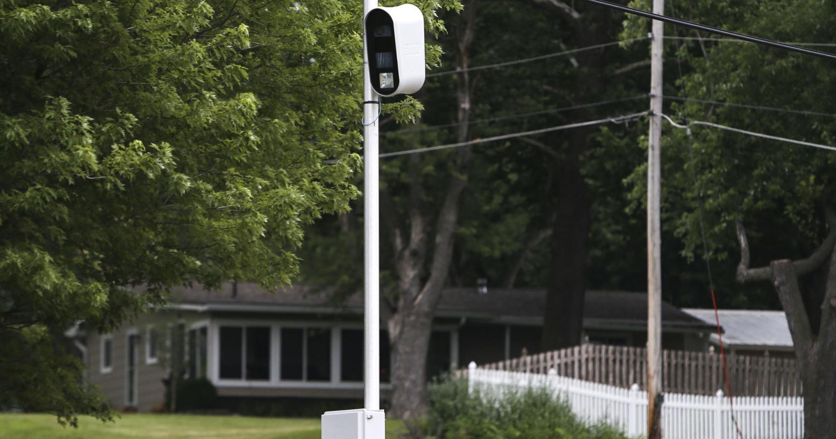 Iowa Gov. Reynolds OKs new rules for traffic cameras - Vimarsana News