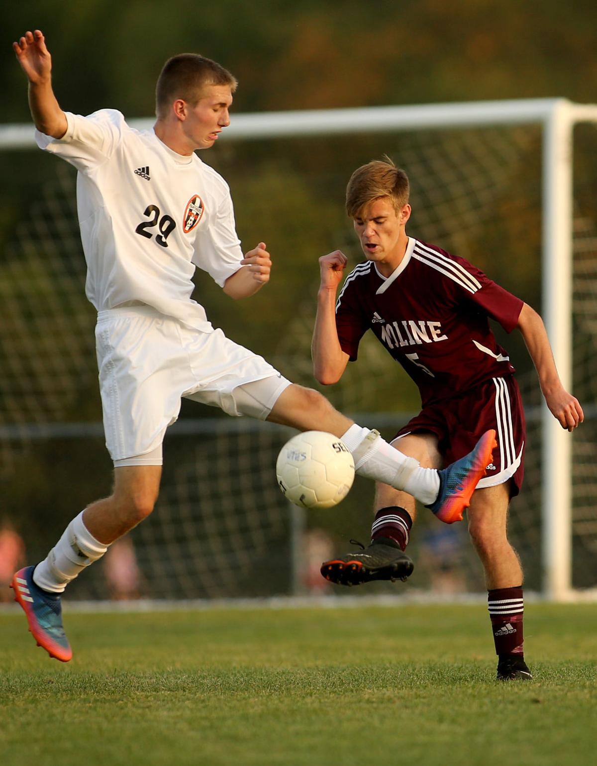 091217-UT-Moline-Boys Soccer-006