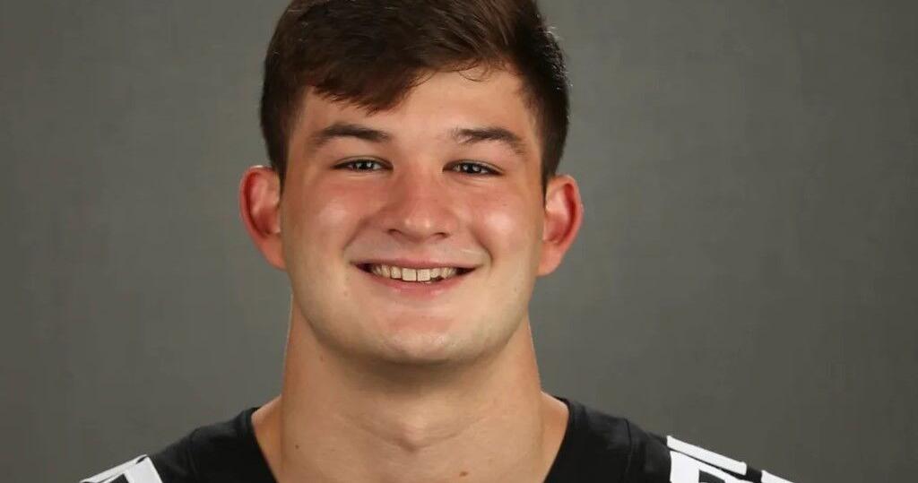 Tight ends fuel Hawkeye passing success Tight ends fuel Hawkeye passing success