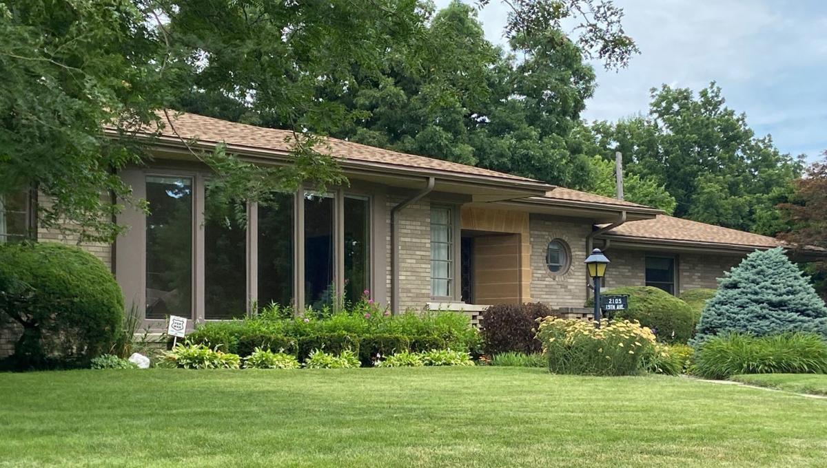Ri Home Is Shining Example Of Ranch Style House Home Garden