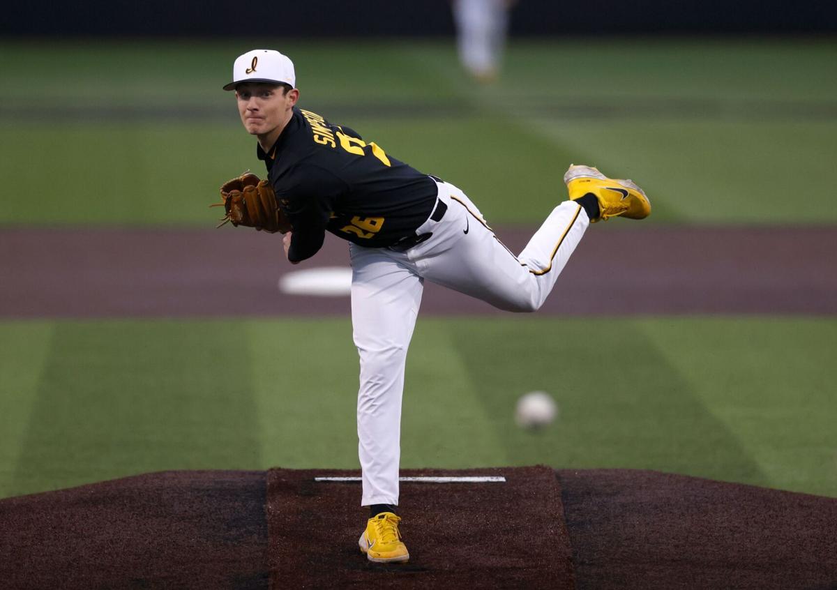 Hawkeyes find success in unique college summer league baseball