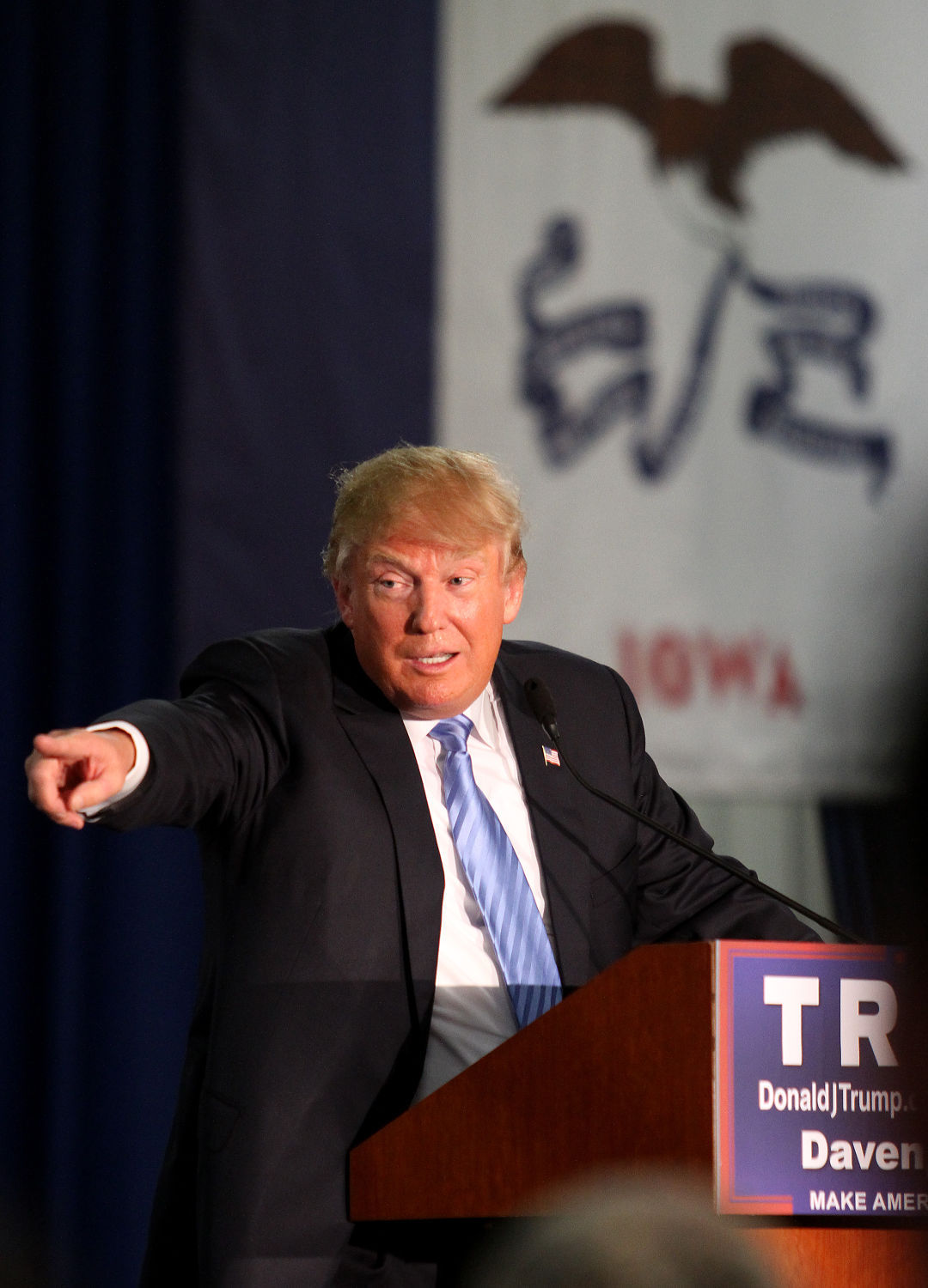 Trump campaign hits Davenport Elections