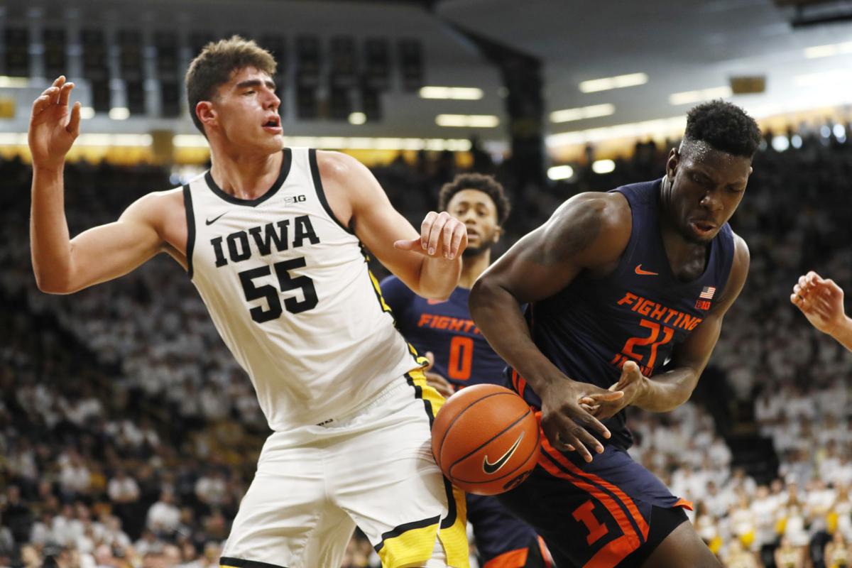 Hawkeyes Last Consensus All American Was Also A Dominant Big Man