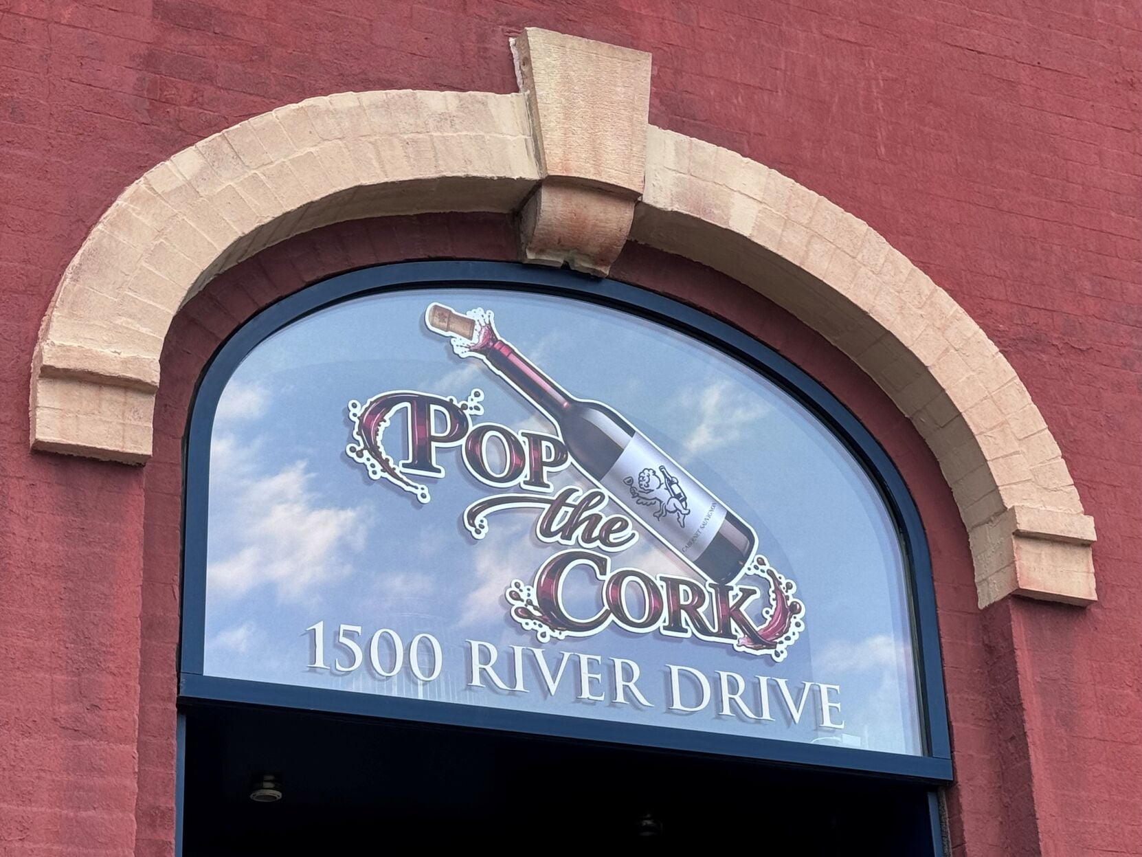 New wine lounge, Italian restaurant closes, Asian fusion restaurant moves and more Quad-Cities business news