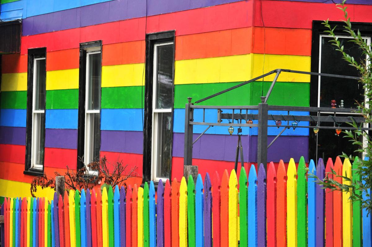 The 'Rainbow House' of many colors draws ire of Moline officials