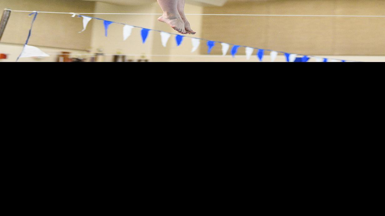 Diving Duo Gives Bettendorf Swimmers High Hopes High School Swimming Qcvarsity Com Qctimes Com