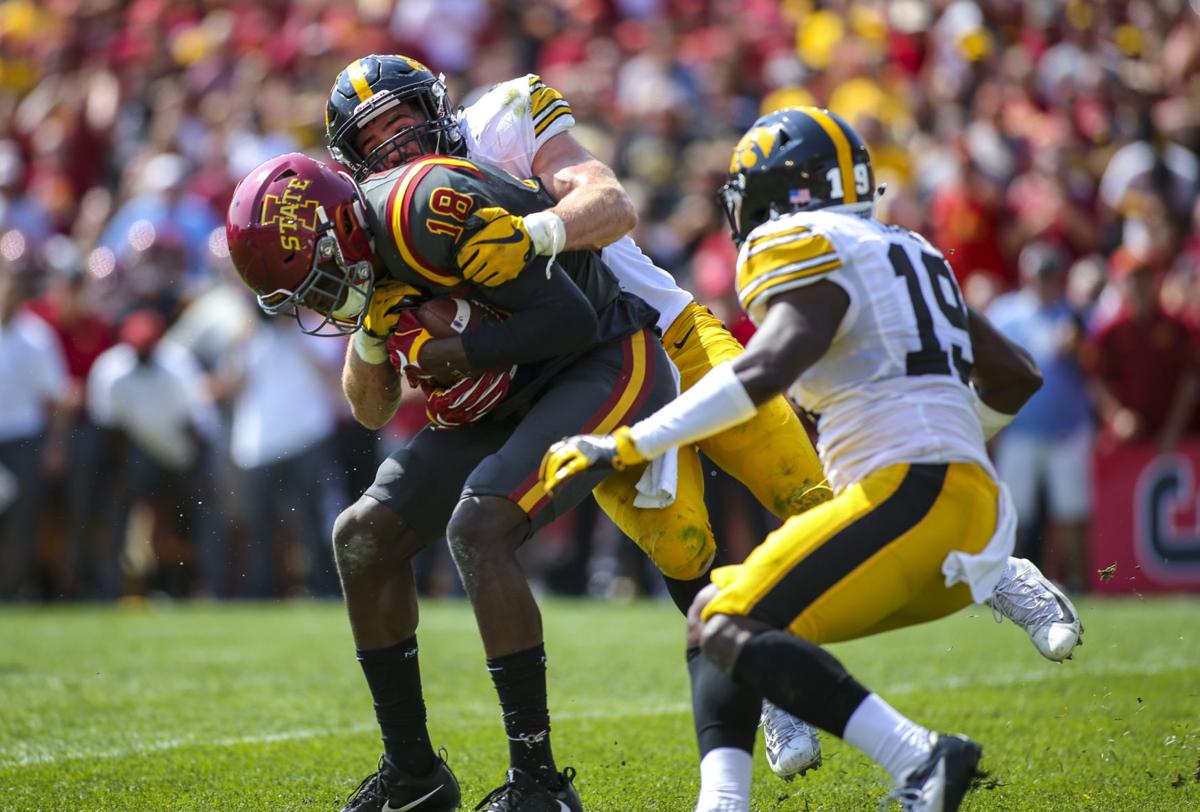 090917-HAWKEYE-FOOTBALL-022