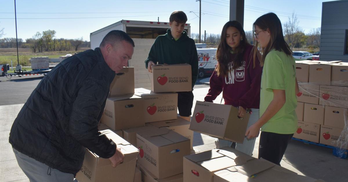 Hunger Drive Patch Images from 2024 Student Hunger Drive finale party and loading day