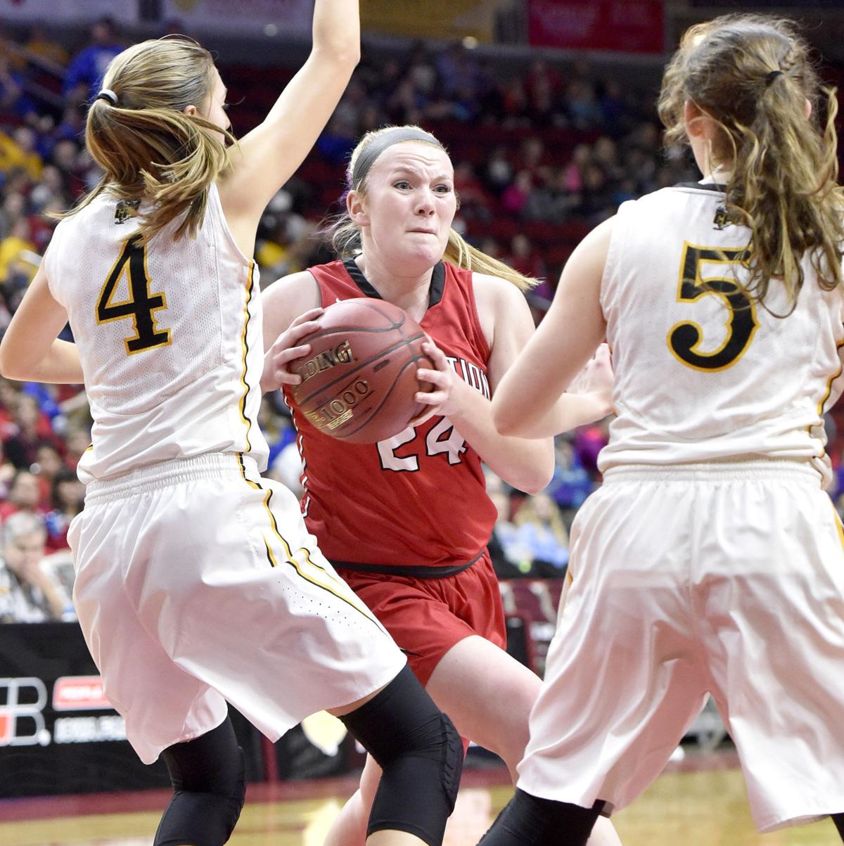 Davenport Assumption vs Center Point-Urbana state basketball