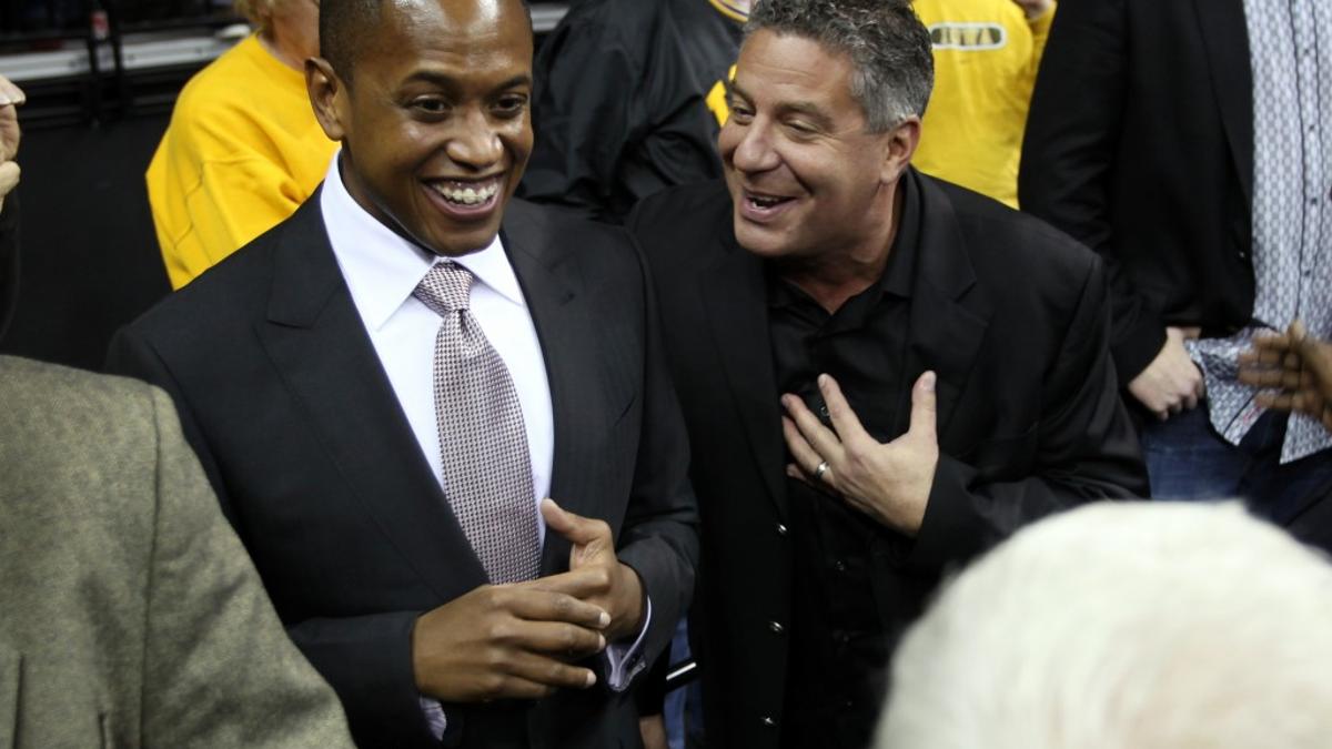 23 Years Later Pearl Apologizes To Collins Iowa Hawkeyes