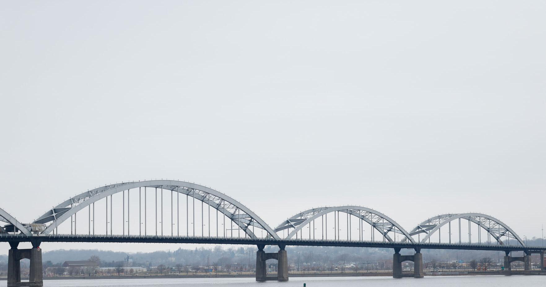 Centennial Bridge will close Tuesday a.m. for two hours - Vimarsana News