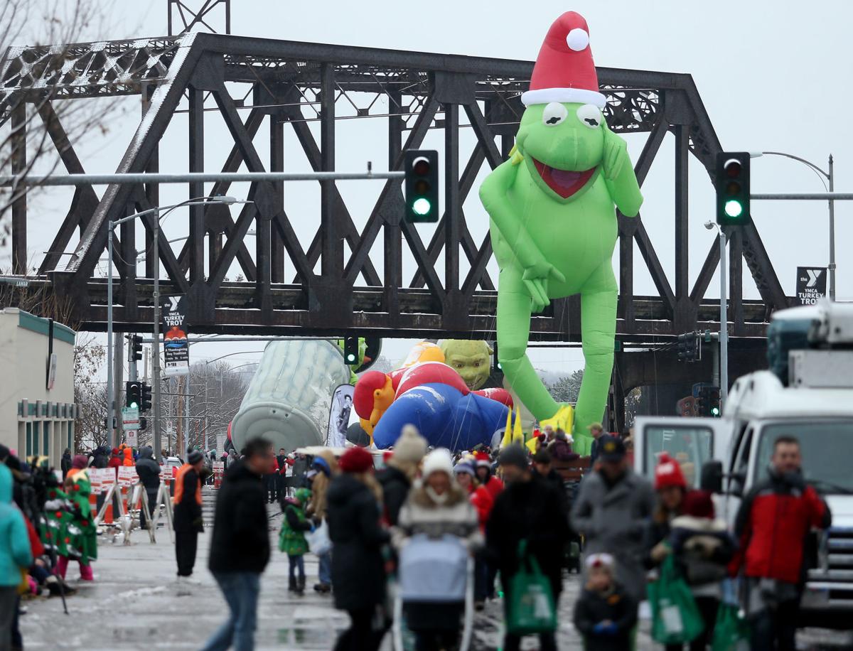Outlook for Festival of Trees Holiday Parade in Davenport Chilly, but