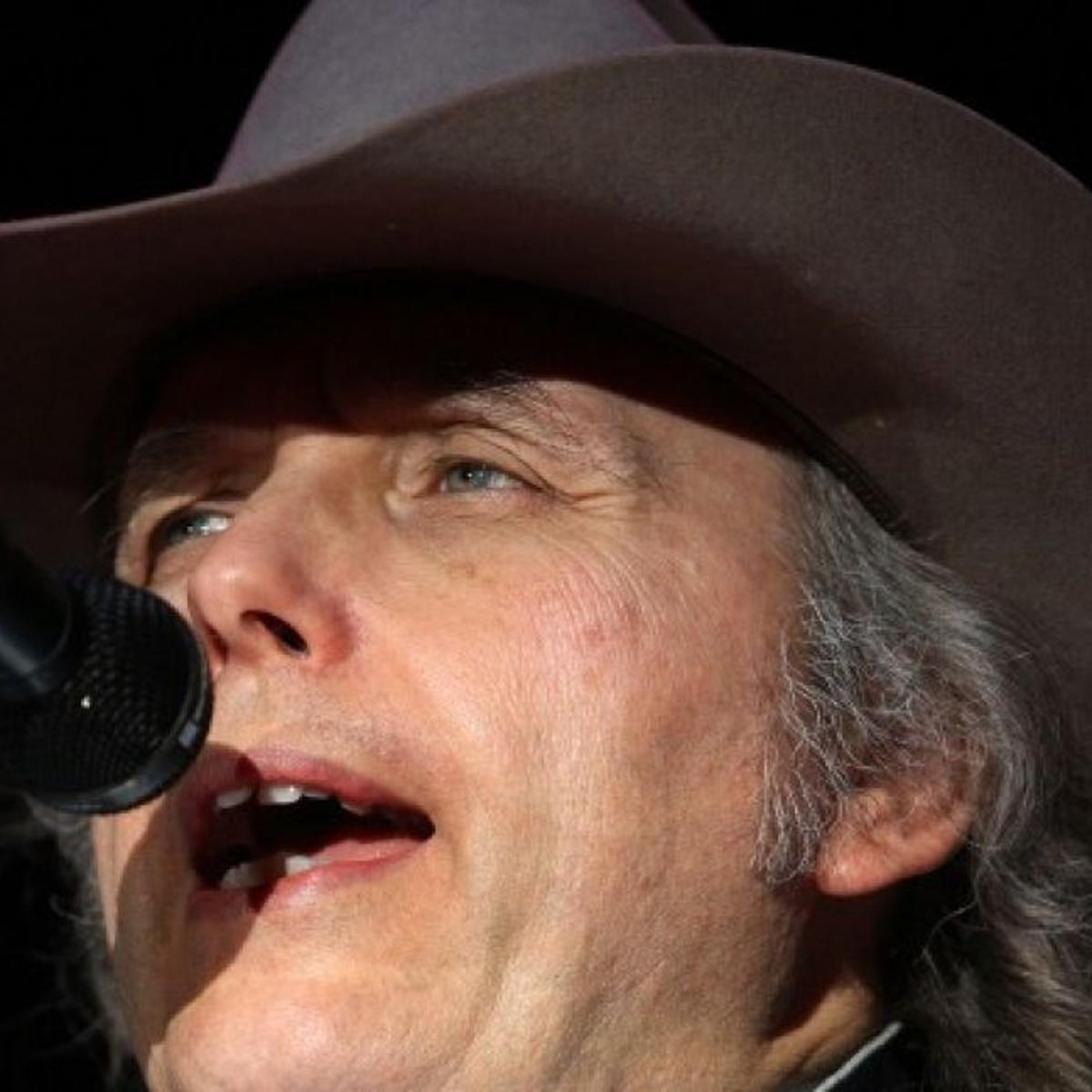 Dwight Yoakam At The Mississippi Valley Fair News Local And National Qctimes Com Dwight Yoakam At The Mississippi Valley Fair News Local And National Qctimes Com