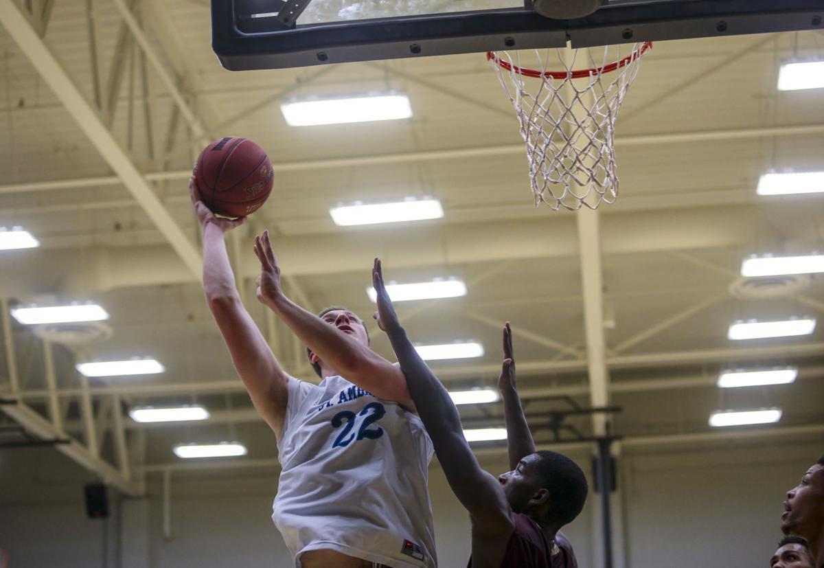 Fighting Bees fight to the finish, hold on for win College Basketball