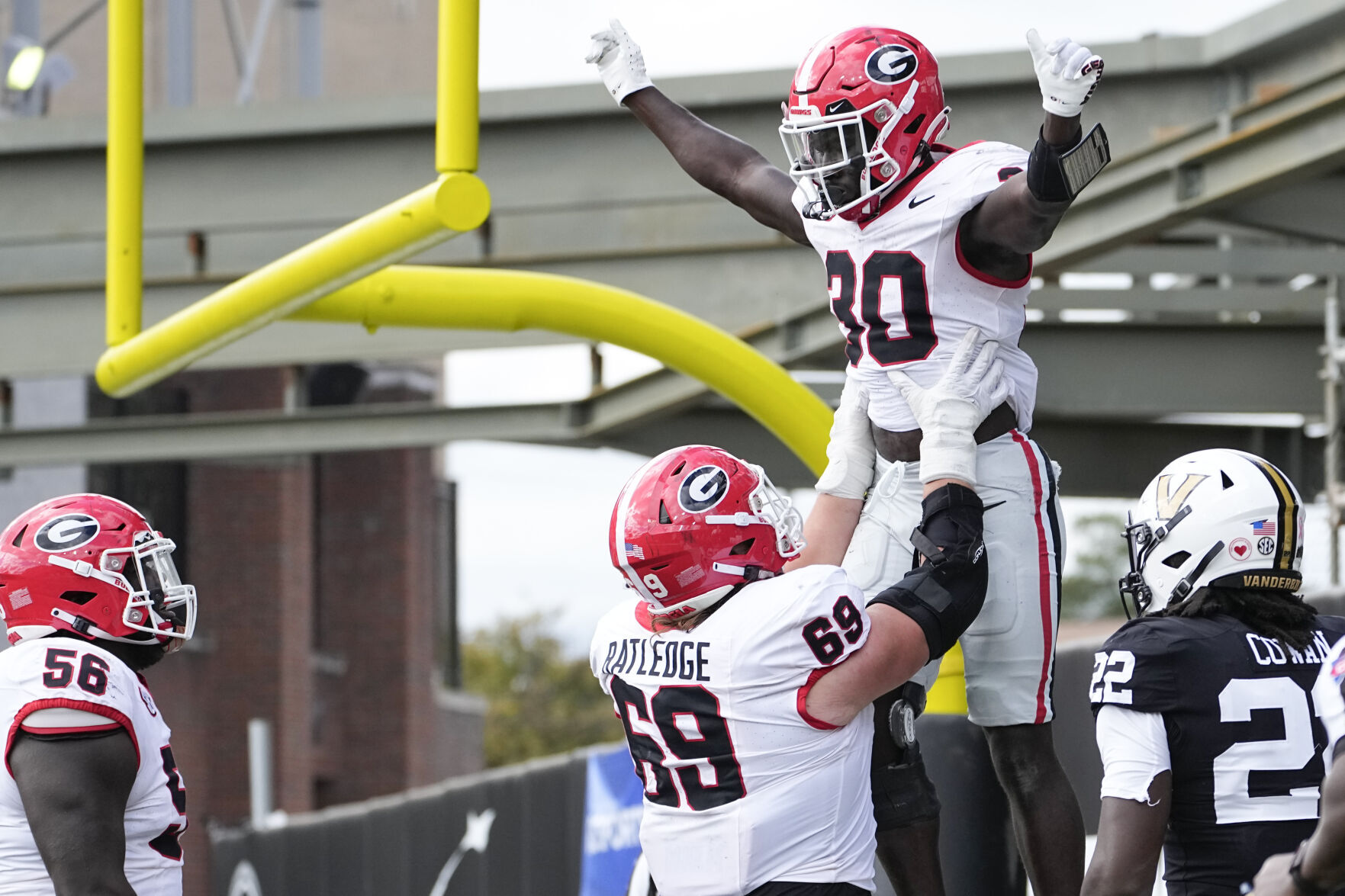 Georgia's margin on Michigan shrinks, but UGA set for bounce