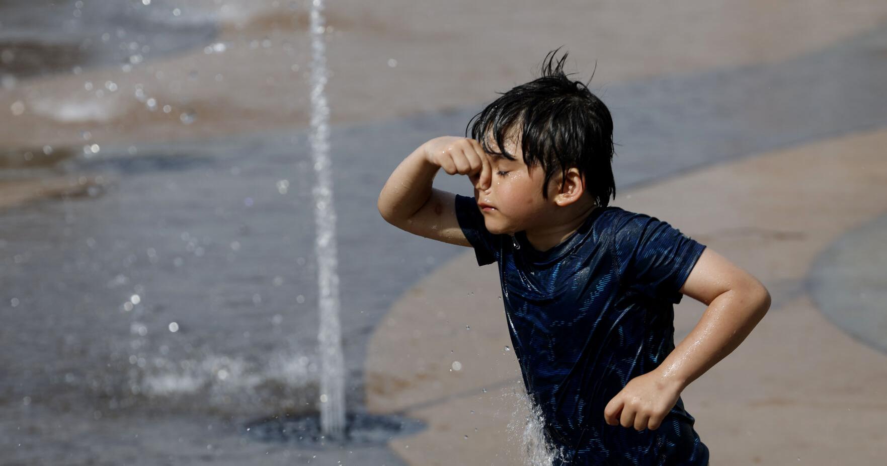 schwiebert Splashpad rock island riverfront park - Vimarsana News