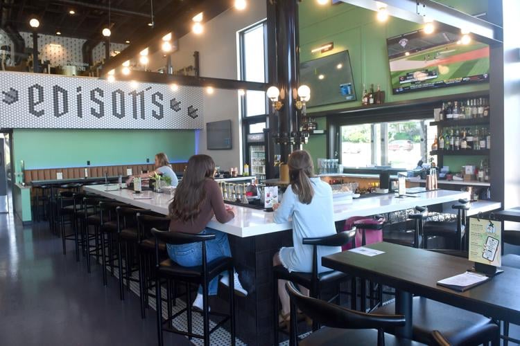 Edison's Raw Bar in Bettendorf blends contemporary and vintage