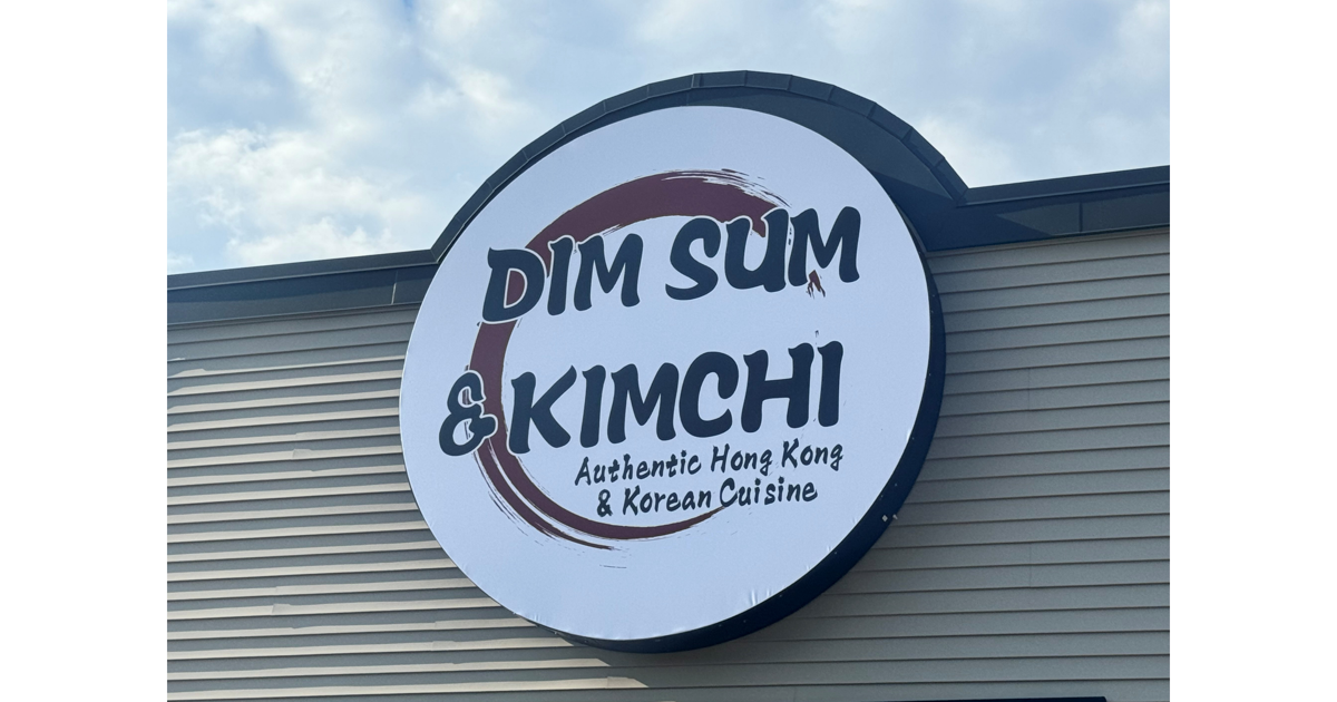 featured image for post New Hong Kong restaurant, consignment boutique opens, Lou Fusz Kia of Moline ribbon-cutting, and more Quad-Cities business news