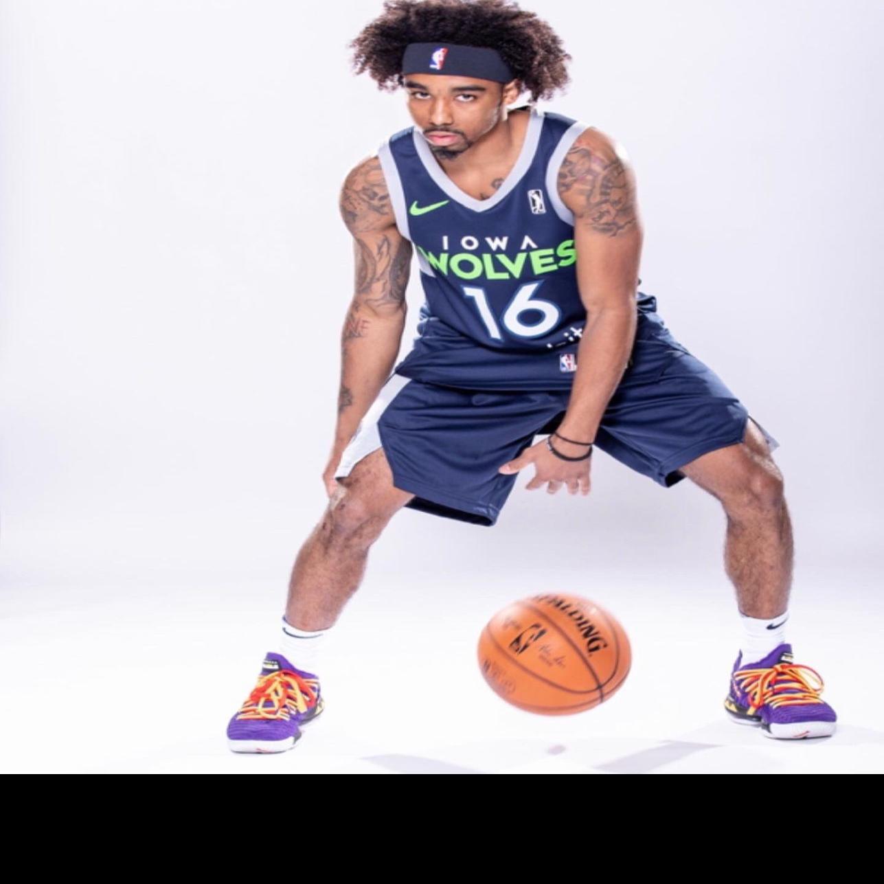 Carr Finds A Spot Close To Home In G League Basketball Qctimes Com