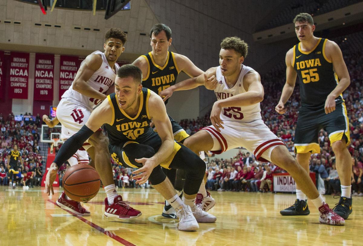 Hawkeyes Stumble At Indiana Despite 38 By Garza College Sports