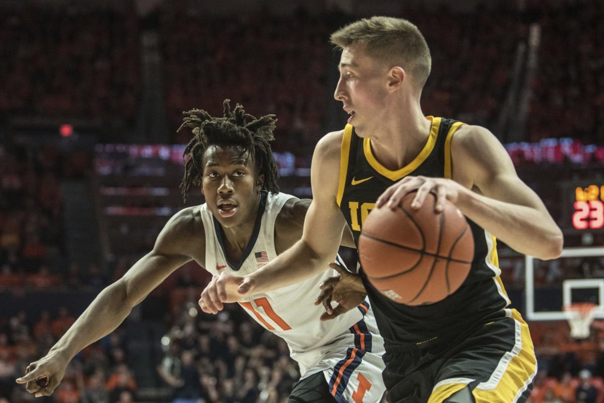 Hawkeyes Illini Add Another Chapter To Simmering Rivalry