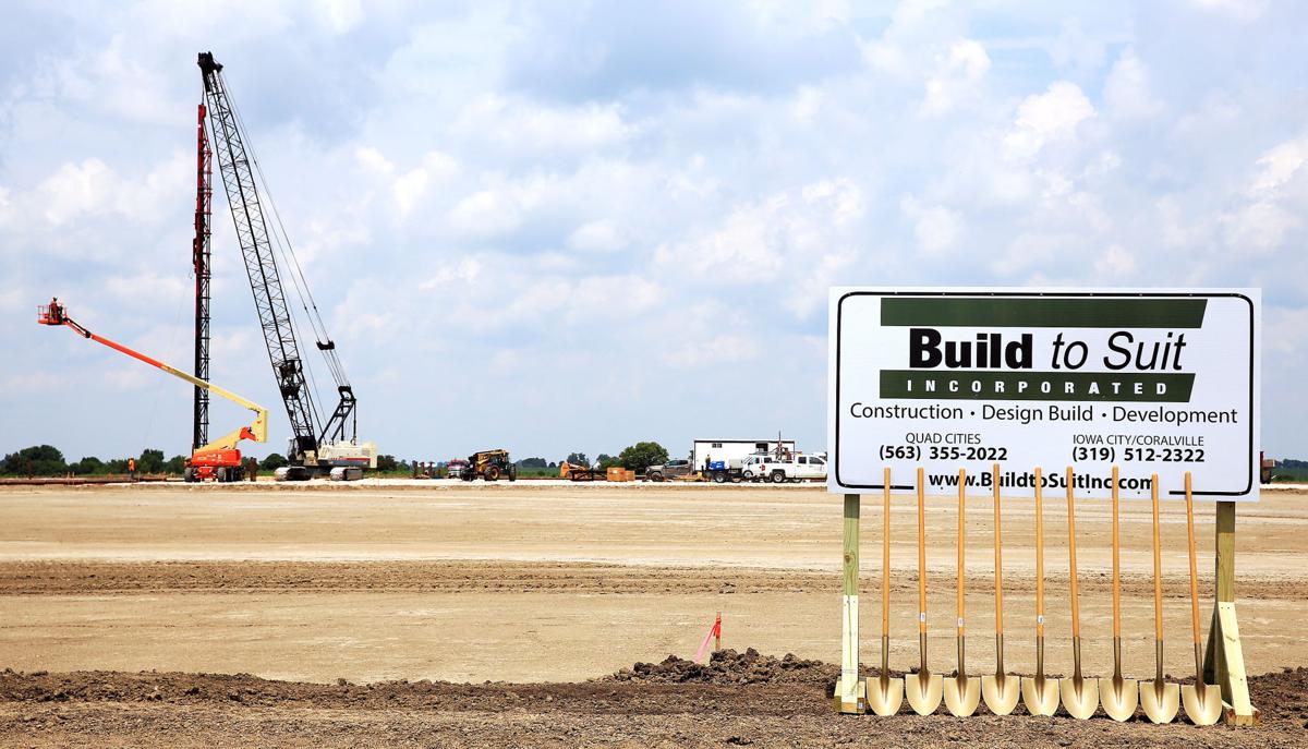 Bettendorf celebrates groundbreaking for sports complex Government