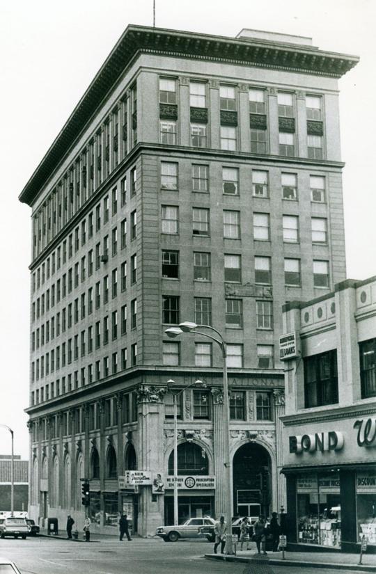 Retro Thursday Downtown Davenport many years ago