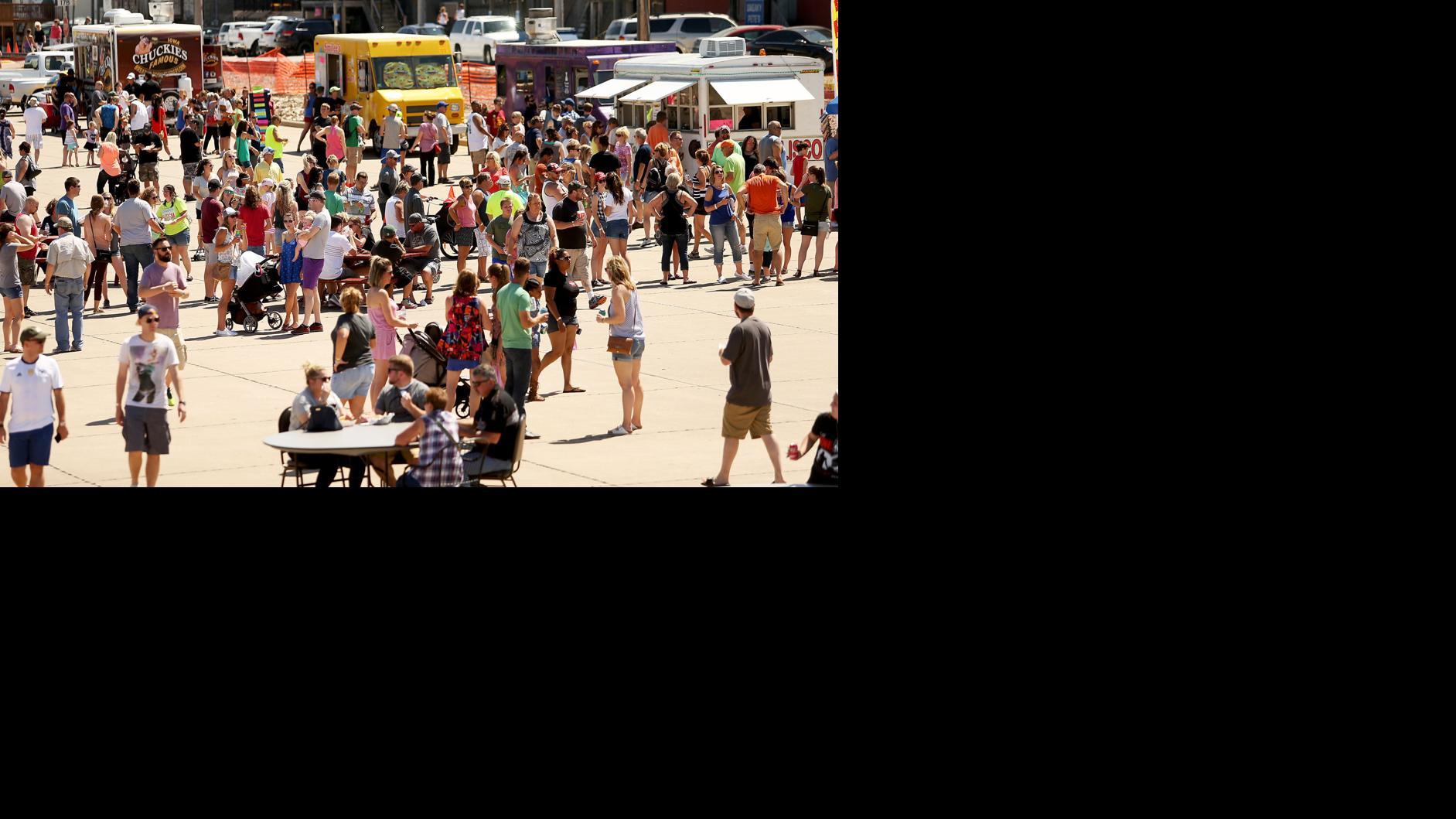 First-ever Food Truck Fight draws close to 4000 people - Quad City Times