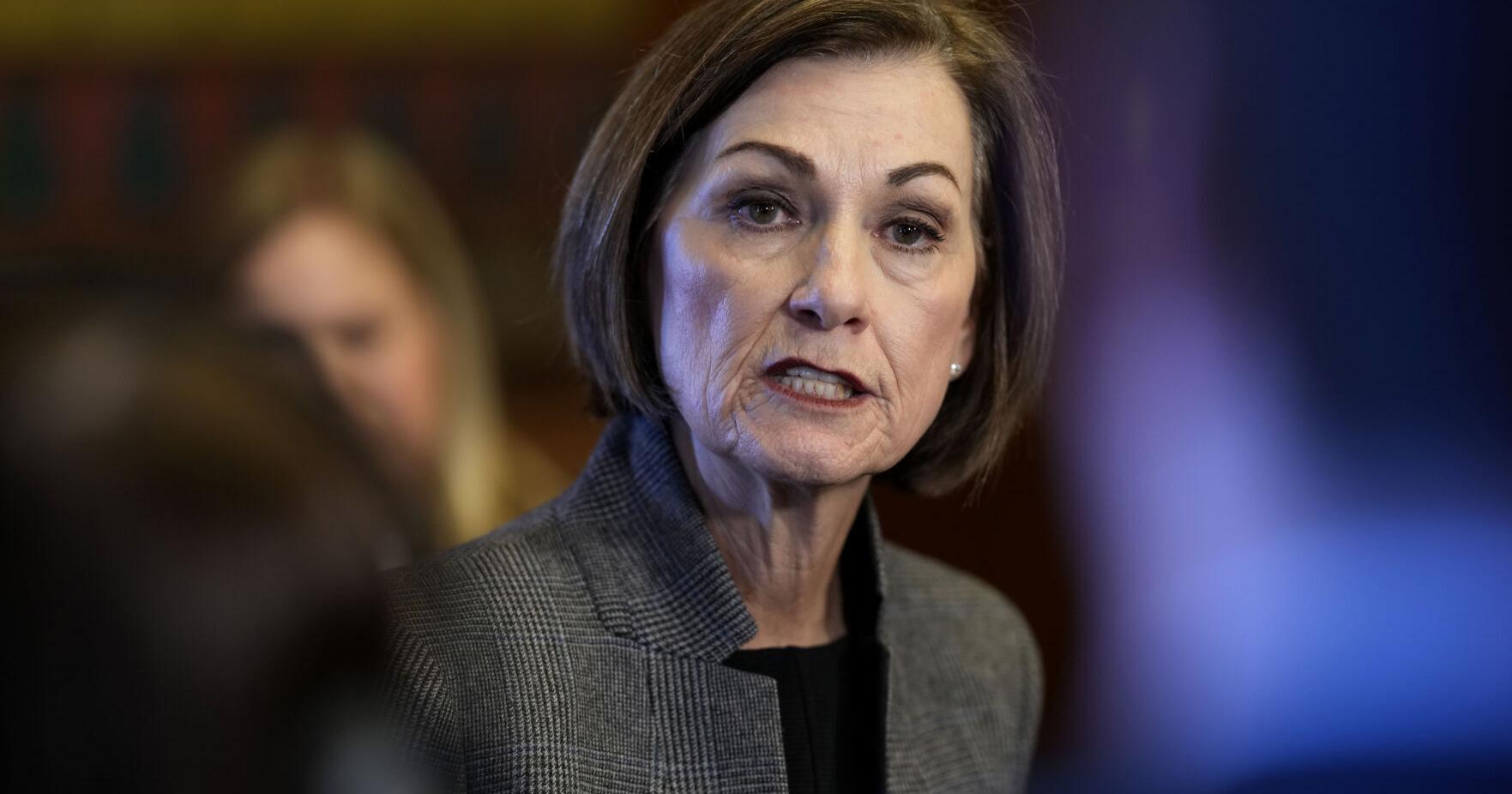 Iowa Gov. Kim Reynolds signs bill permitting staff to carry guns in school - Vimarsana News