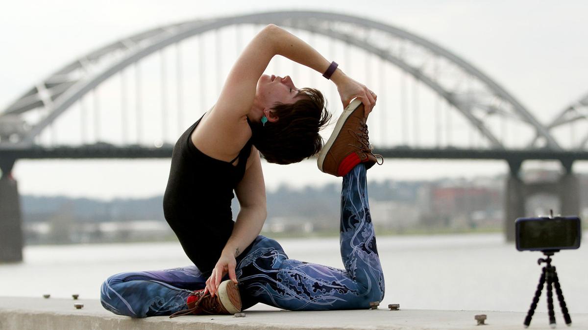 Yogis Strike Poses Bonds On Instagram Fun And Entertainment Qctimes Com