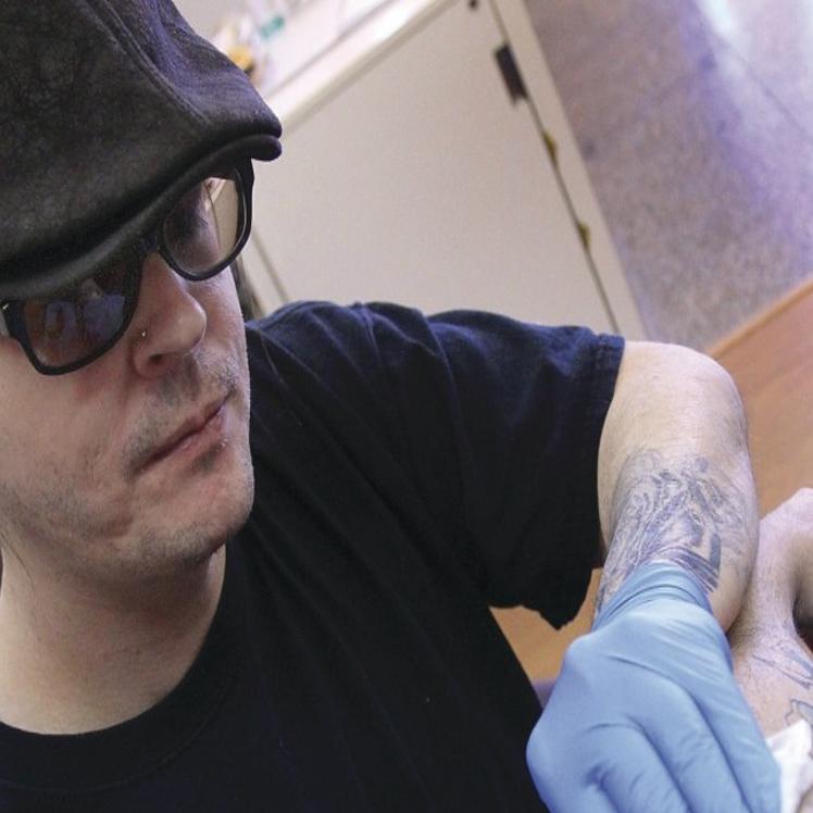 Tattoo Shop Opens In Bettendorf Sans Controversy Local News Qctimes Com