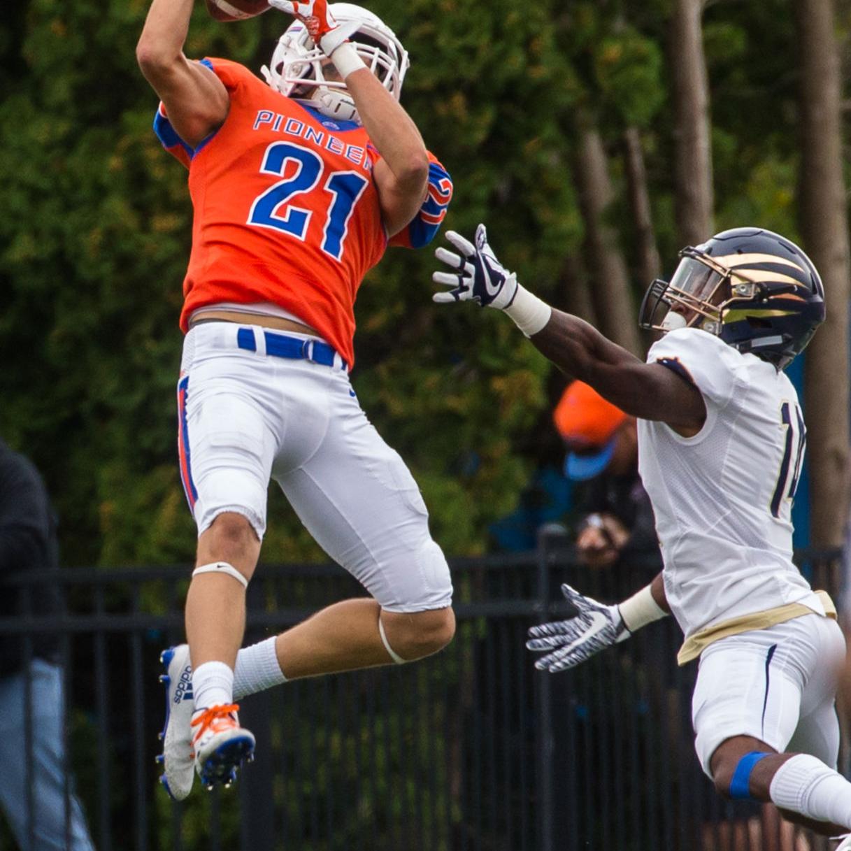 Alumni Report Johnson Happy He Gave Football Another Try