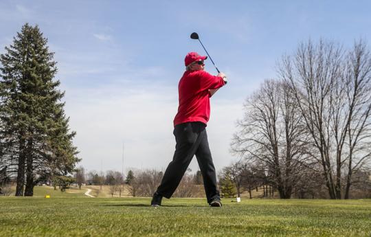 Photos A Sunny Day For Golf At Palmer Hills Golf Course In Bettendorf 