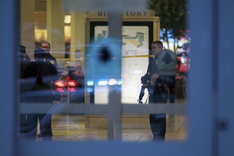 One dead in Coralville mall shooting suspect in custody