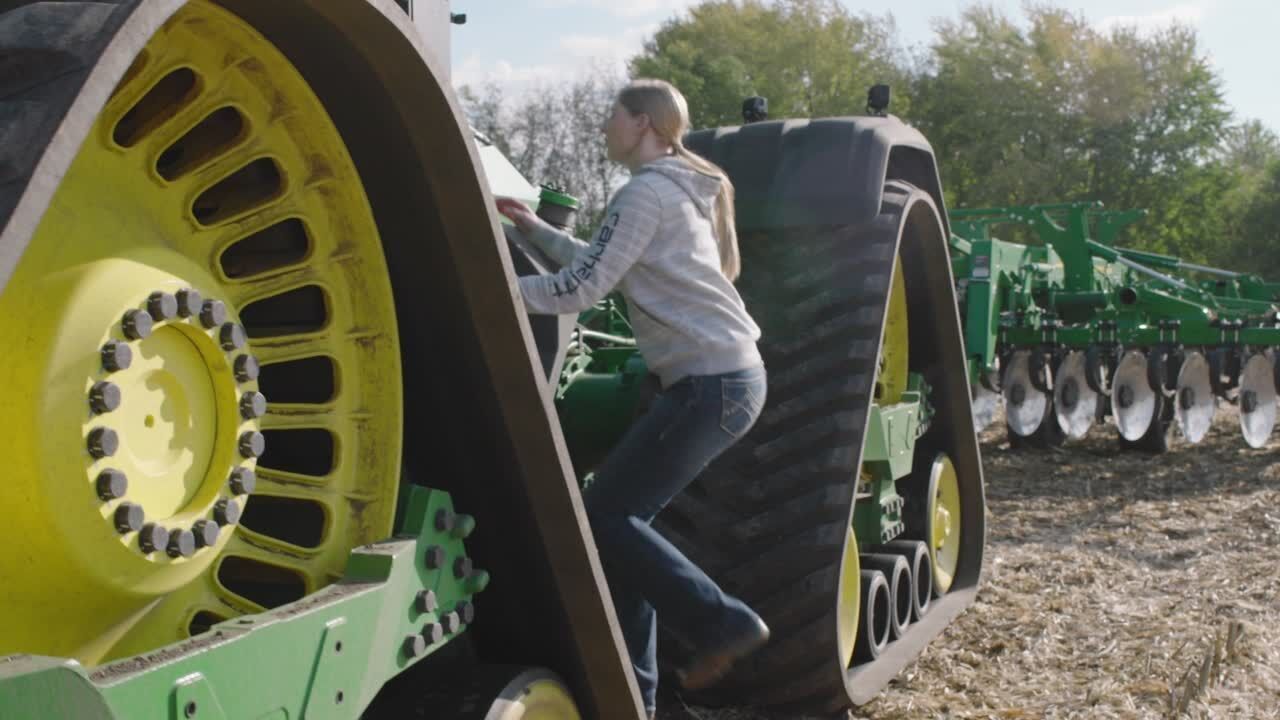 John Deere 9RX tractor