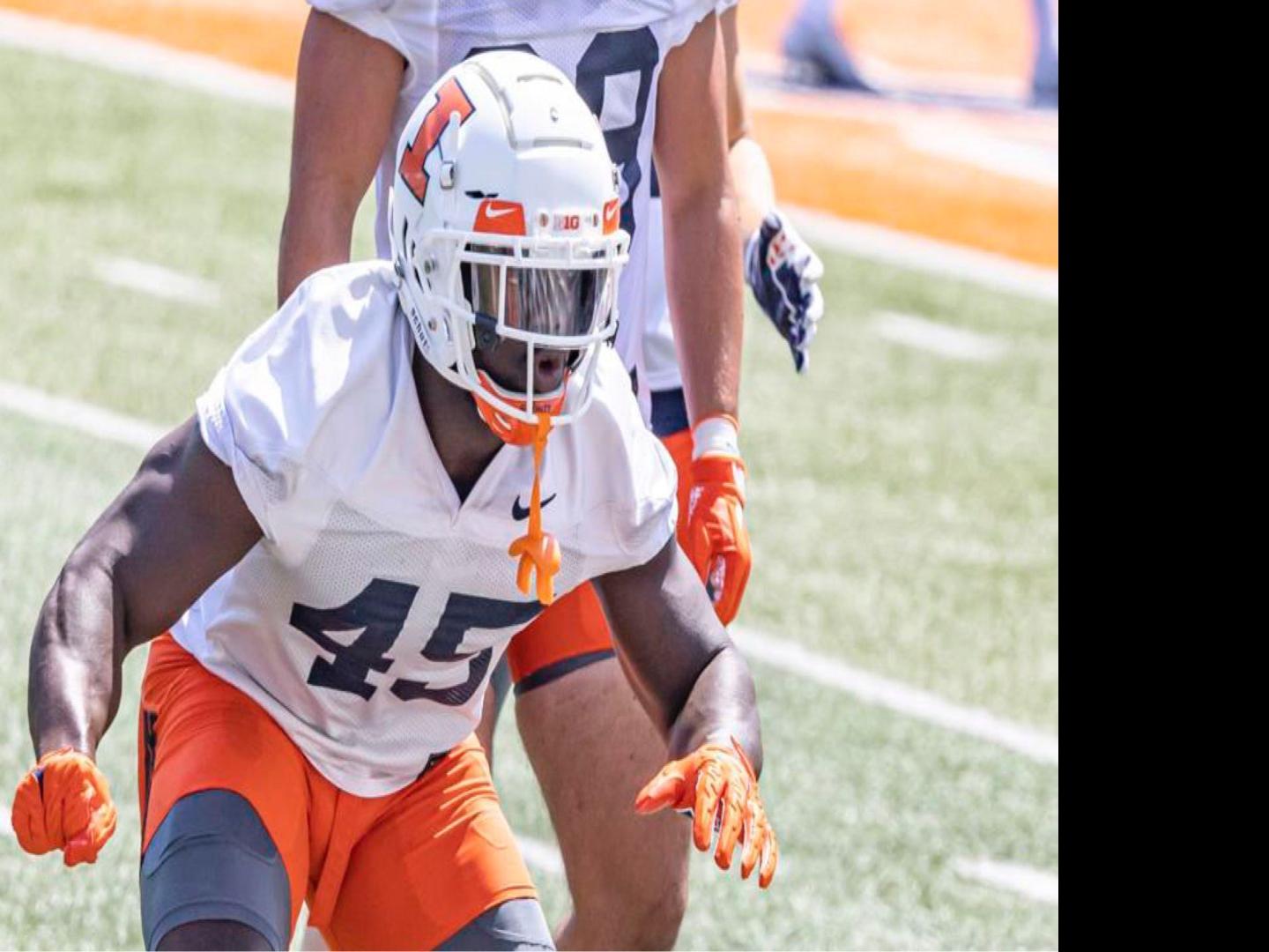 Watch Now Illinois Wraps Up First Week Of Fall Camp Looks Ahead To First Scrimmage College Sports Qctimes Com