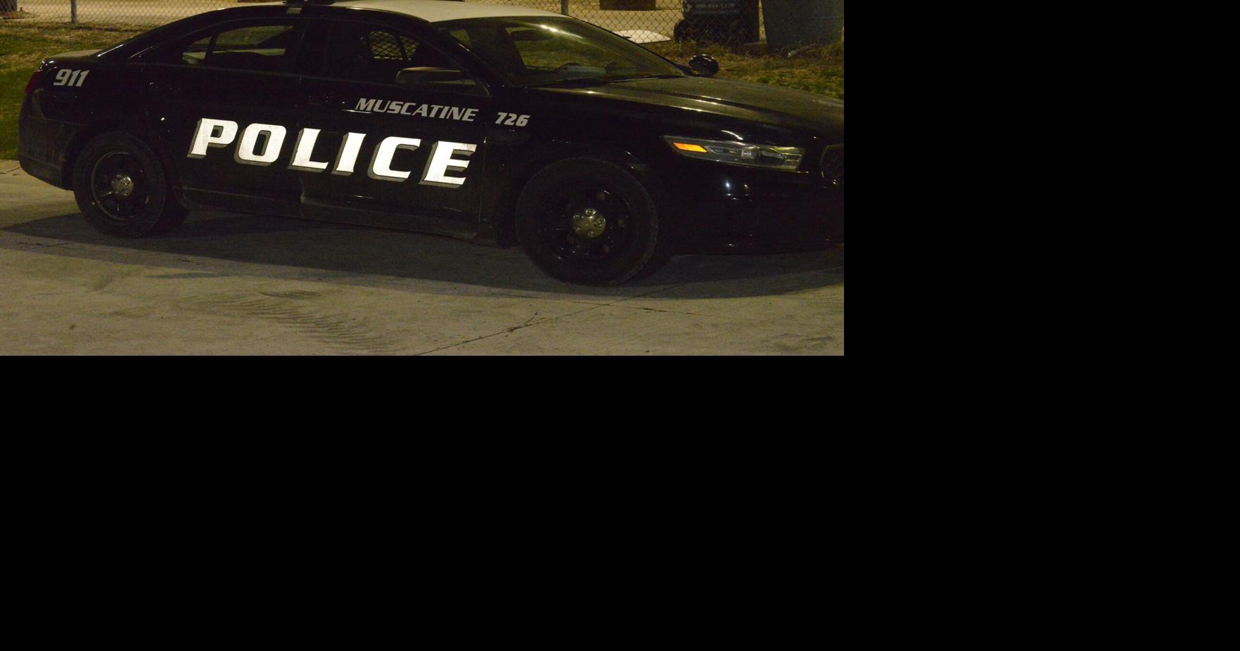 Muscatine officer injured in shooting, suspect at large