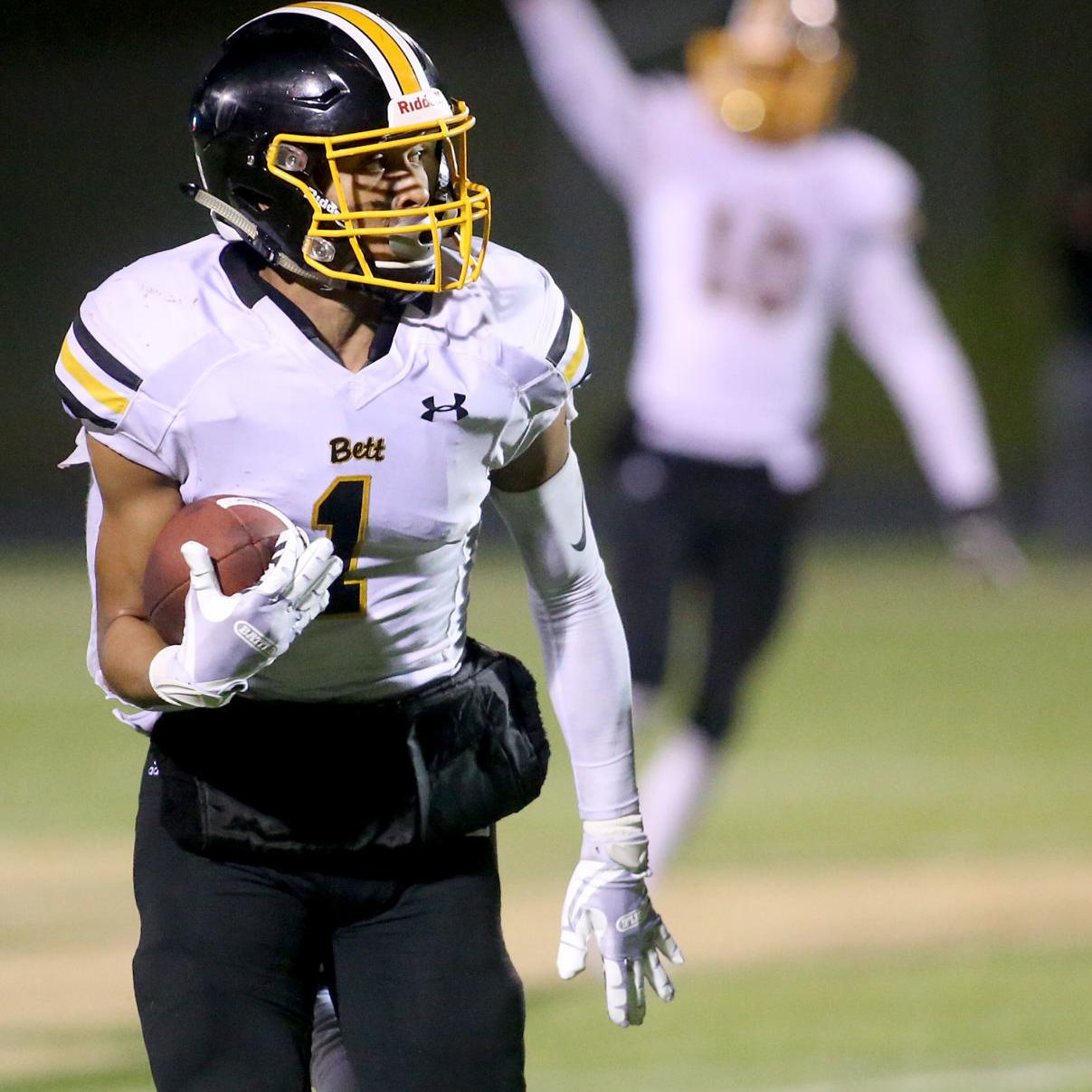 Bulldogs Place Seven On Ipswa S All State Football Teams High