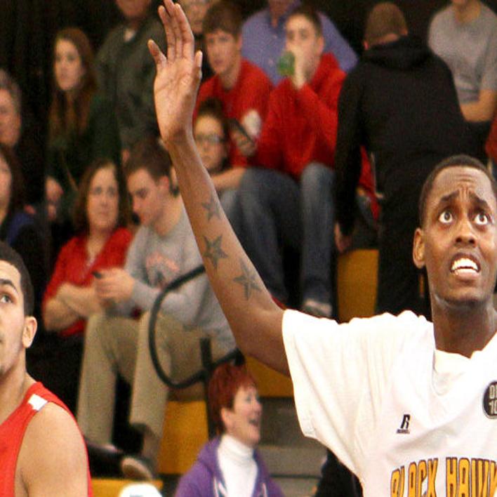 Black Hawk S Atwater Flying High Again As Comeback Continues