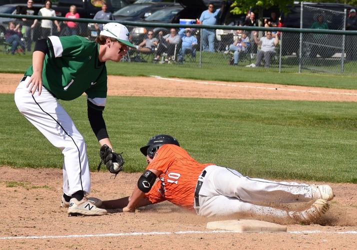 Alleman baseball bounces back, sweeps United Township