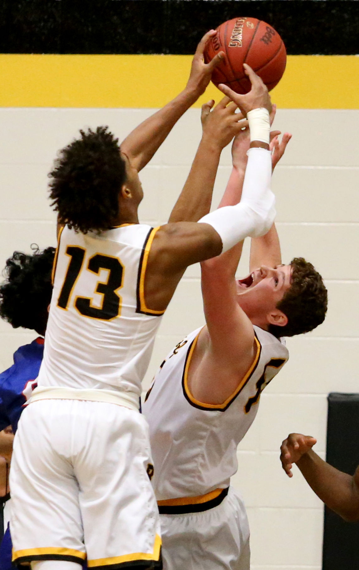 122016-Bett-Cent-boys-BBall-002