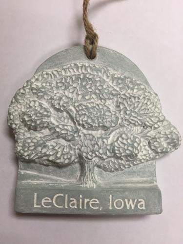 leclaire tree.JPG